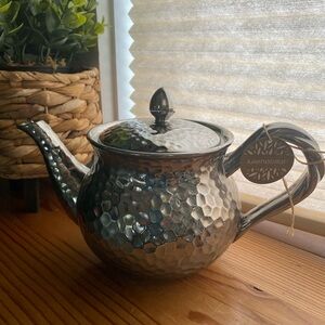 Luxehabitat Vintage Teapot